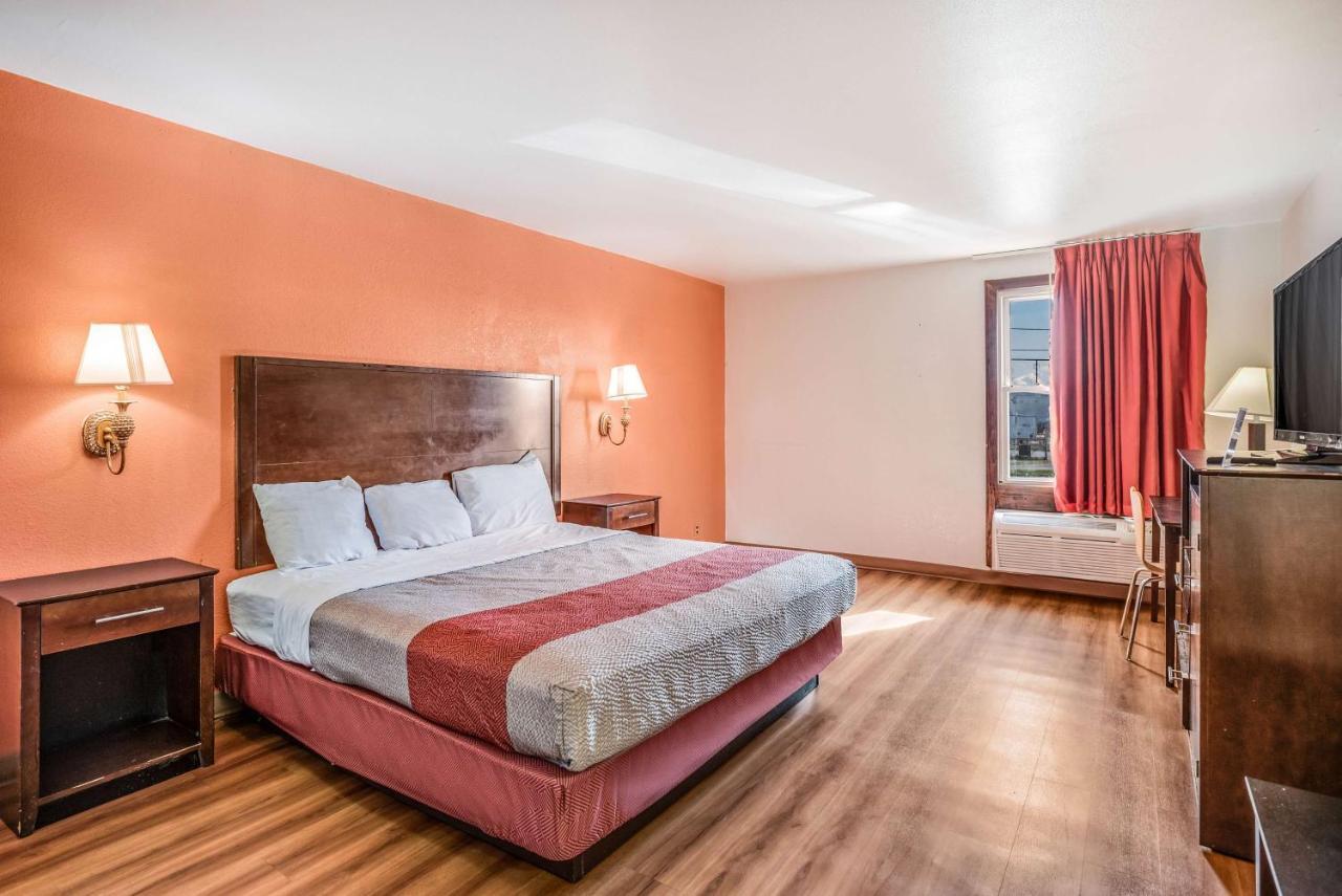 Hotel 6-levittown, Pa - Bensalem 2*